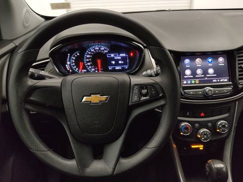 Used 2020 Chevrolet Trax LS w/ LPO, Cargo Package FWD image 22