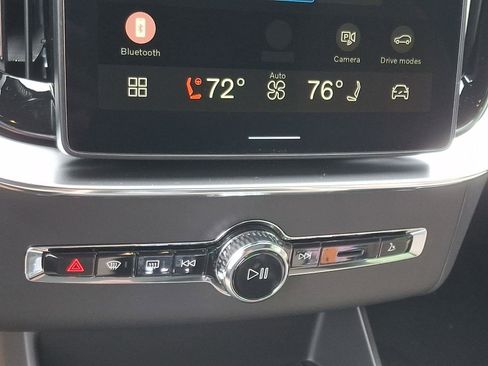 New 2026 Volvo XC90 B5 Core w/ Protection Package image 11