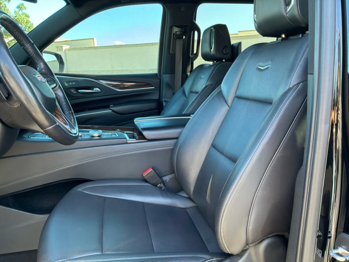Used 2021 Cadillac Escalade ESV Luxury RWD image 18