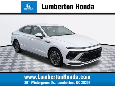 Used 2025 Hyundai Sonata SEL image 1