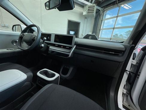 Used 2024 Hyundai Ioniq 5 SE image 26