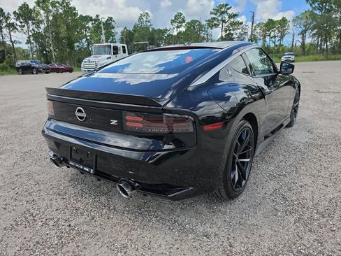 Used 2024 Nissan Z Performance w/ Floor Mat Package RWD image 4