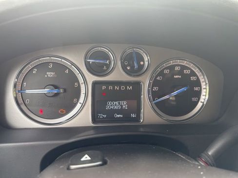 Used 2014 Cadillac Escalade Luxury image 5