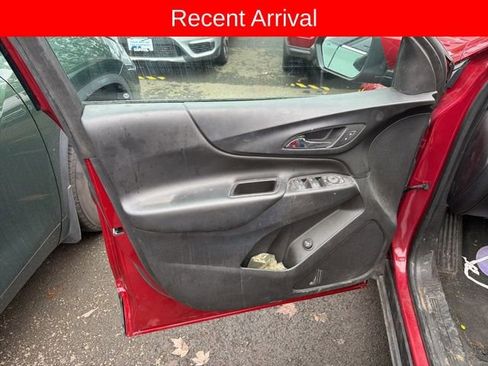 Used 2018 Chevrolet Equinox LT w/ Sun & Infotainment Package image 8