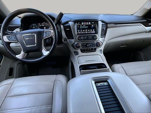 Used 2018 GMC Yukon Denali RWD image 16