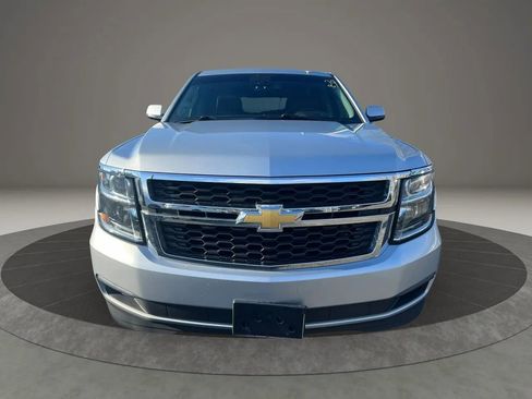 Used 2018 Chevrolet Tahoe LT image 2