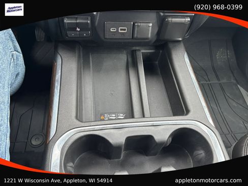 Used 2019 Chevrolet Silverado 1500 High Country w/ High Country Premium Package AWD/4WD image 24