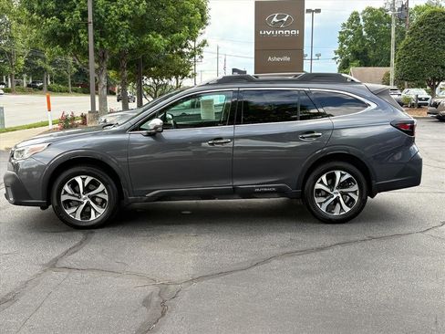Used 2021 Subaru Outback Touring XT AWD/4WD image 3
