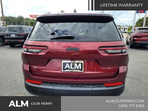 New 2025 Jeep Grand Cherokee L Altitude AWD/4WD image 11