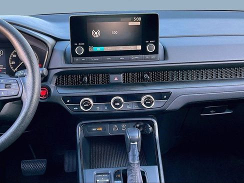 Certified 2025 Honda CR-V EX image 9