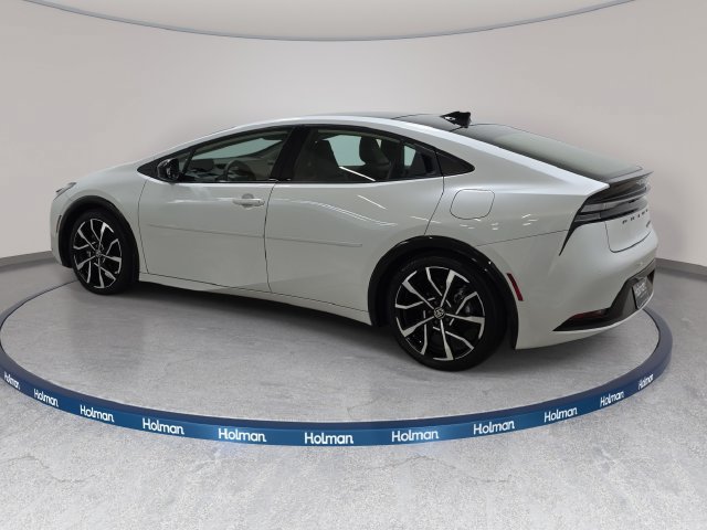 Certified 2024 Toyota Prius Prime FWD image 7