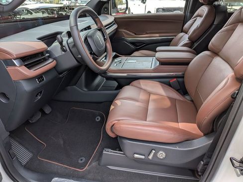 New 2026 Lincoln Navigator Reserve AWD/4WD image 14