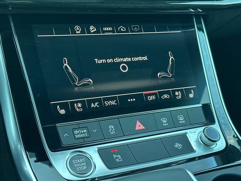 Used 2024 Audi Q8 Premium Plus w/ Premium Plus Package image 20