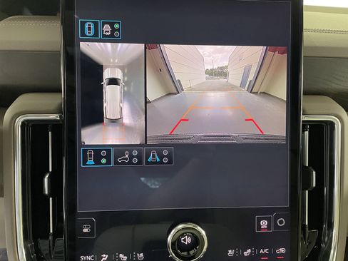 New 2026 GMC Yukon XL Denali image 21