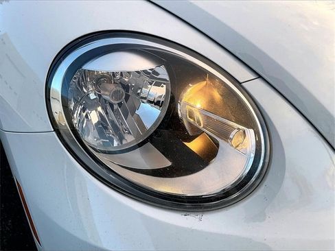 Used 2019 Volkswagen Beetle 2.0T S image 30