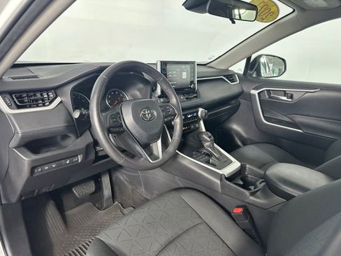 Used 2021 Toyota RAV4 XLE w/ Convenience Package AWD/4WD image 11