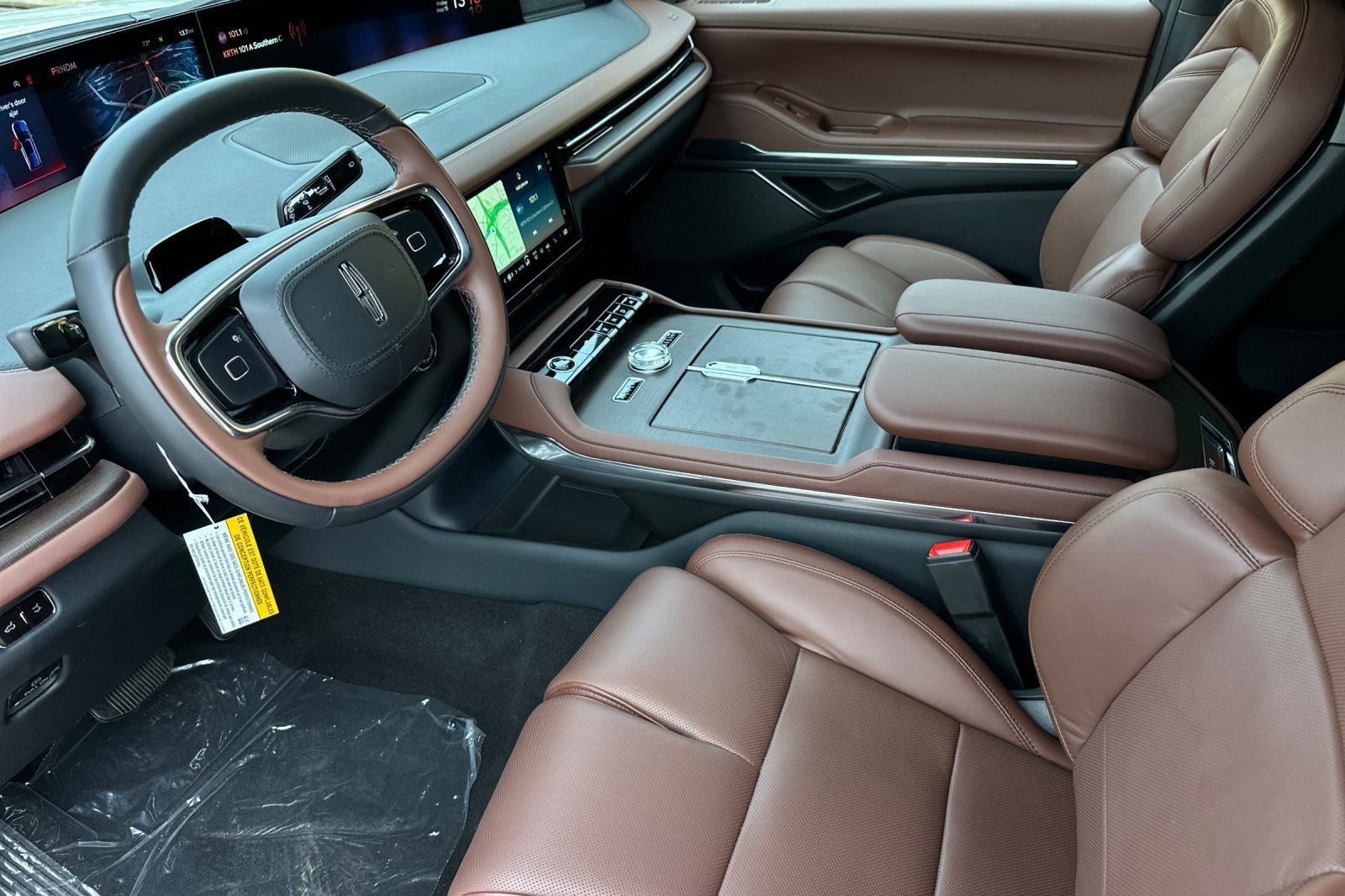 New 2026 Lincoln Navigator L Reserve AWD/4WD image 9
