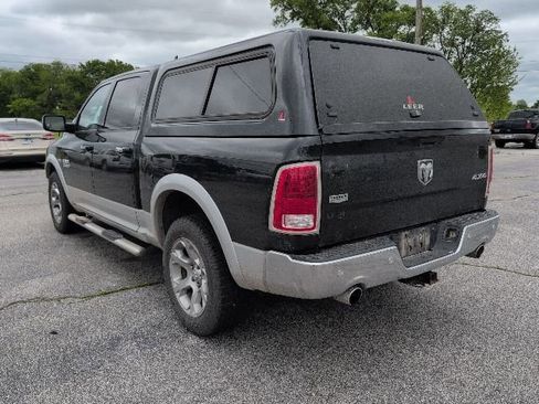 Used 2016 RAM 1500 Laramie w/ Convenience Group AWD/4WD image 5