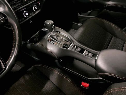 Used 2024 Honda HR-V Sport image 20