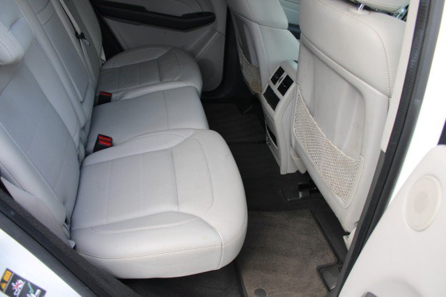 Used 2014 Mercedes-Benz ML 350 BlueTEC 4MATIC w/ Premium 1 Package image 17