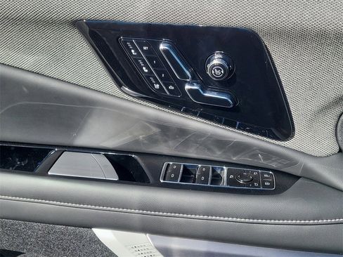 New 2026 Cadillac Optiq Sport 2 image 10