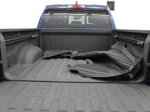 Used 2022 RAM 1500 Big Horn AWD/4WD image 32