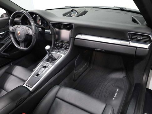 Used 2014 Porsche 911 Carrera 4S AWD/4WD image 6
