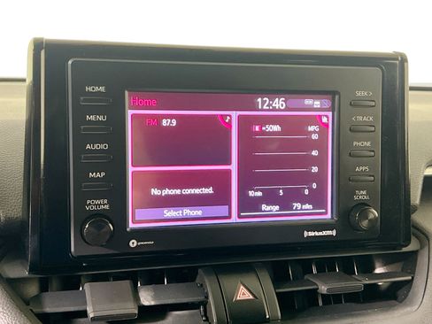 Used 2022 Toyota RAV4 SE image 28