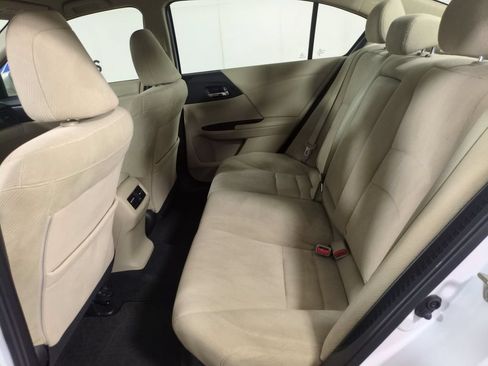 Used 2015 Honda Accord Hybrid Sedan image 23