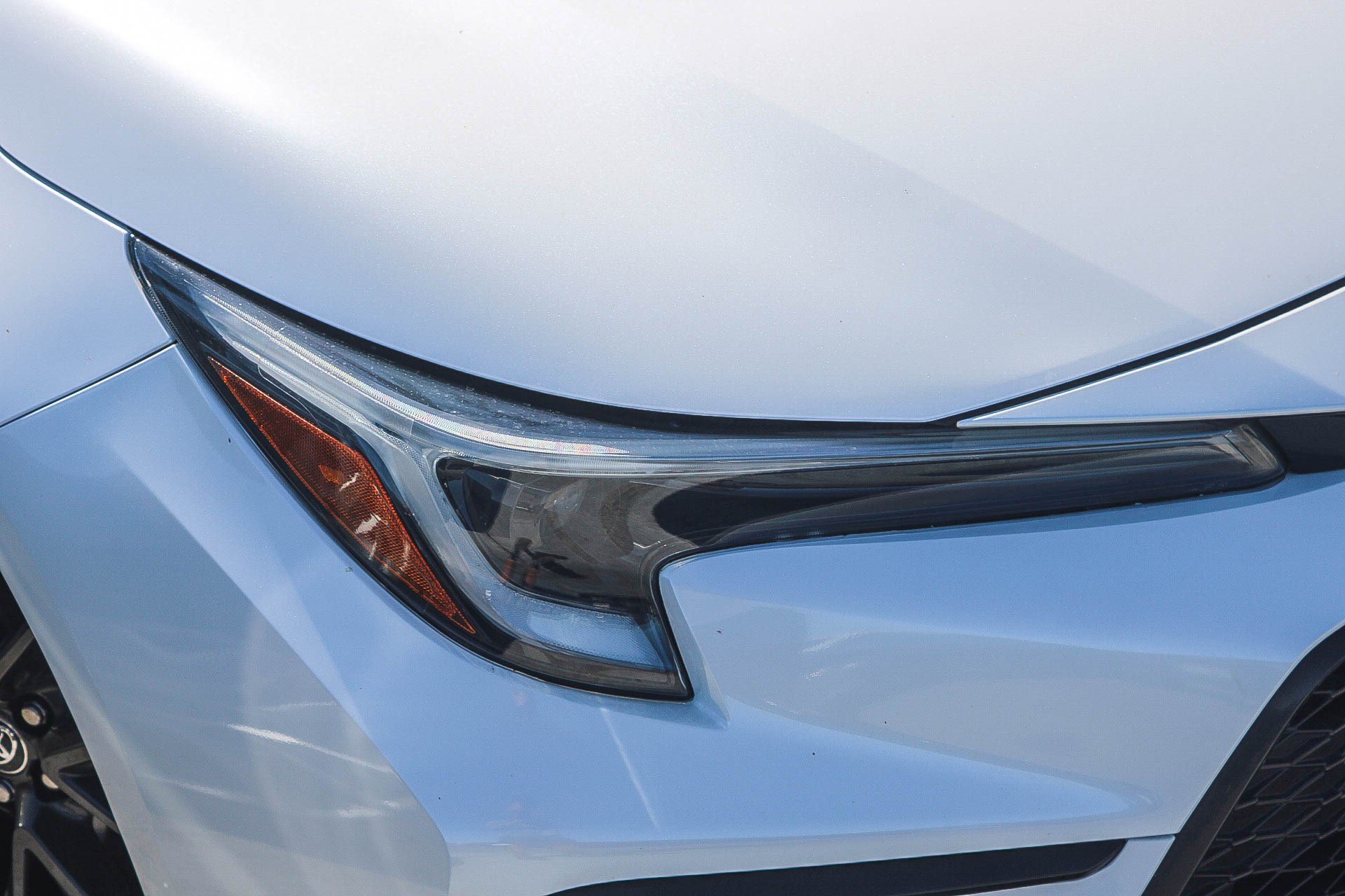 Used 2024 Toyota Corolla SE w/ SE Premium Package FWD image 2