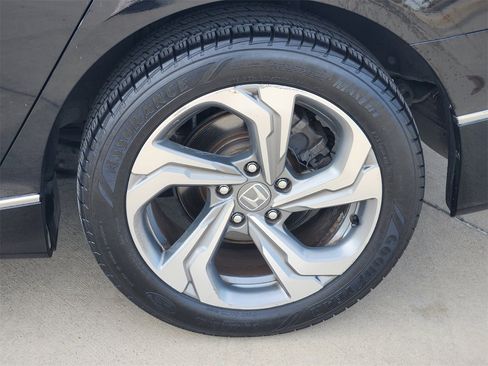 Certified 2020 Honda Accord EX image 11