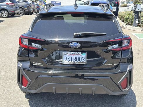 Certified 2025 Subaru Crosstrek 2.5i Limited w/ Crosstrek Mirror Package AWD/4WD image 5