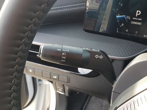 Certified 2025 Nissan Murano SV image 42