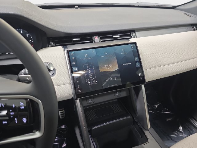 Used 2026 Land Rover Discovery Sport Landmark AWD/4WD image 20