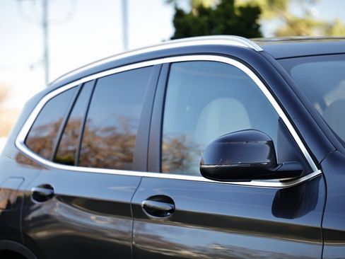 Used 2023 BMW X3 sDrive30i w/ Convenience Package image 3