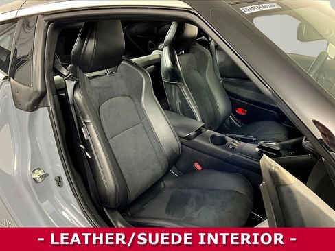 Certified 2024 Nissan Z Performance w/ Floor Mat Package RWD image 25