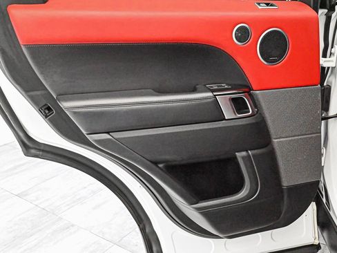 Used 2020 Land Rover Range Rover Sport HSE Dynamic image 13