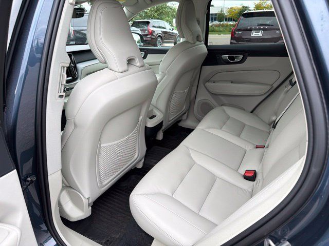 Used 2024 Volvo XC60 B5 Plus w/ Protection Package Premier AWD/4WD image 7