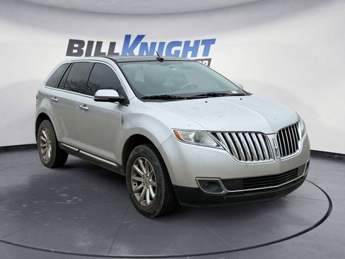 Used 2013 Lincoln MKX FWD image 7