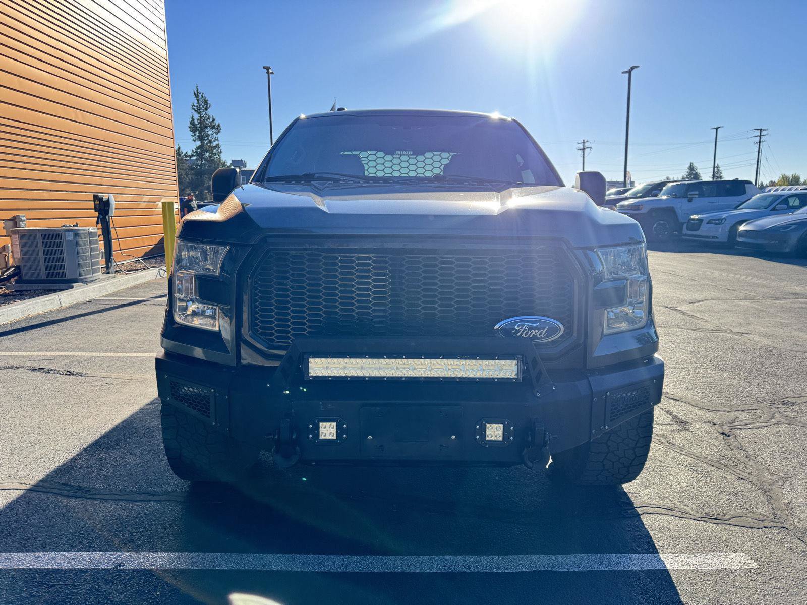 Used 2015 Ford F150 XLT w/ Trailer Tow Package AWD/4WD image 9