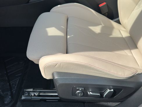 New 2026 BMW X3 xDrive30 w/ Premium Package image 12