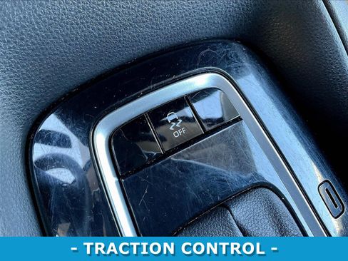 Used 2024 Toyota Corolla LE FWD image 15
