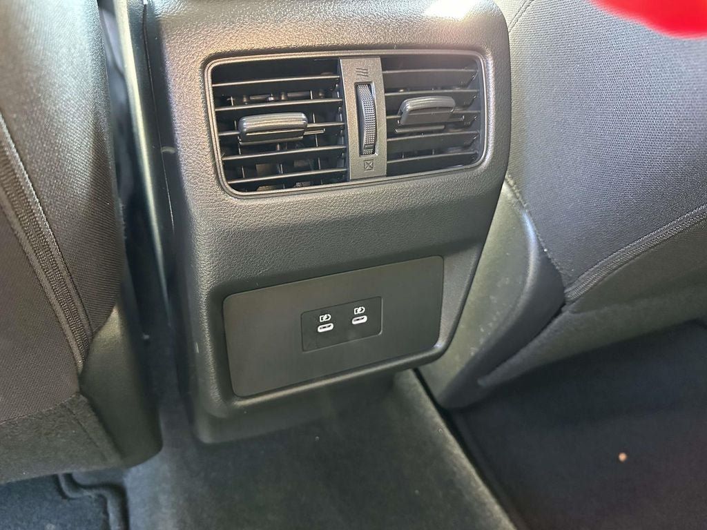 Certified 2025 Nissan Rogue SV AWD/4WD image 10