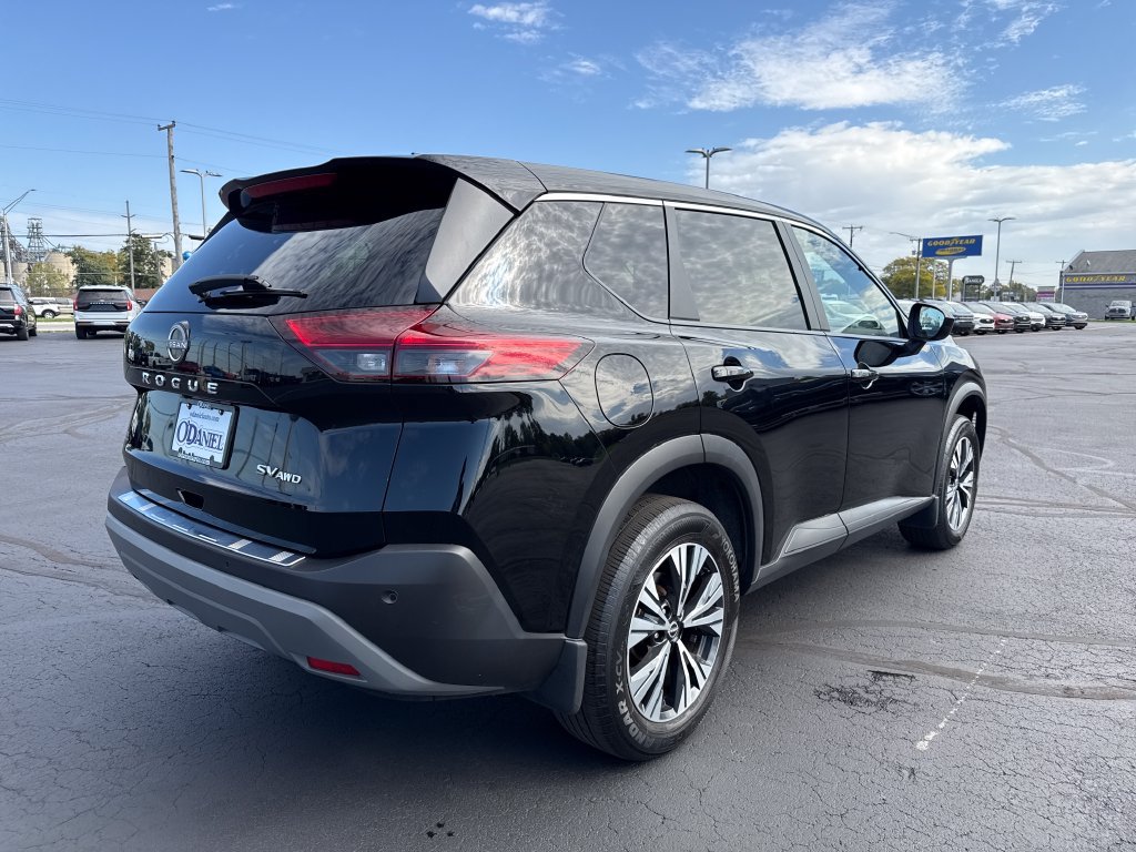 Used 2023 Nissan Rogue SV AWD/4WD image 7
