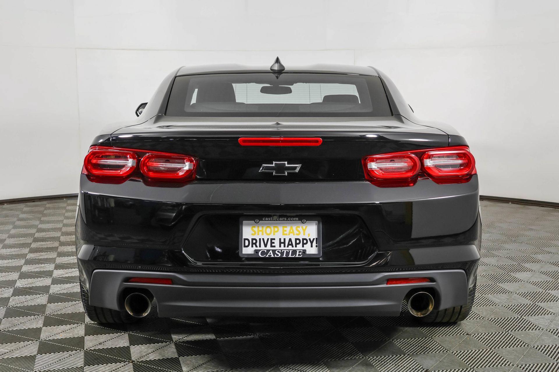 Used 2023 Chevrolet Camaro LT RWD image 15