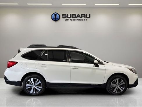 Used 2019 Subaru Outback 2.5i Limited AWD/4WD image 6