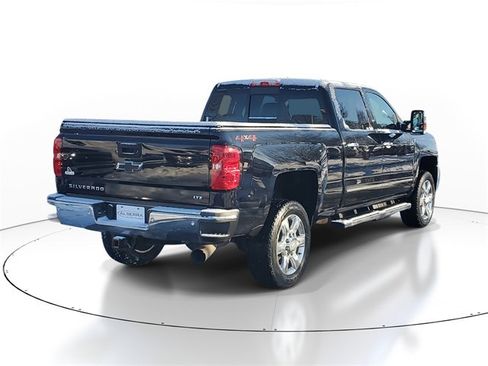 Used 2019 Chevrolet Silverado 2500 LTZ w/ Duramax Plus Package image 3