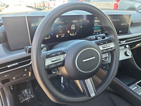 Used 2025 Hyundai Sonata SEL FWD image 11