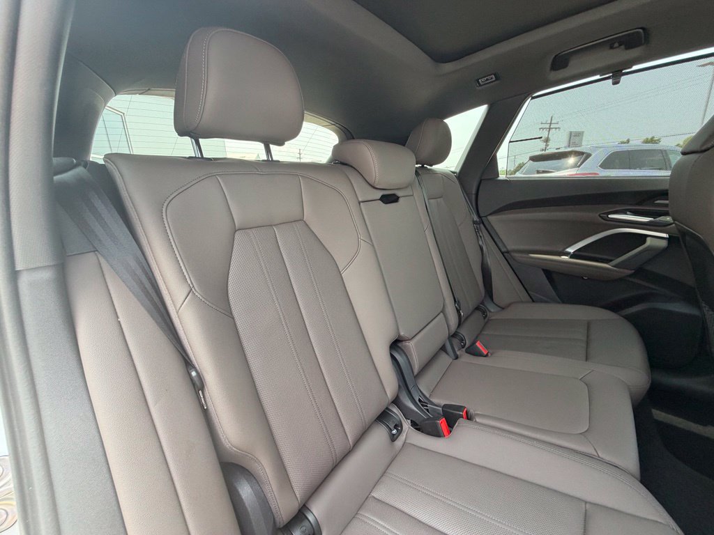 Used 2025 Audi Q5 Premium Plus w/ Premium Plus AWD/4WD image 25