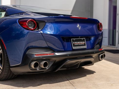Used 2019 Ferrari Portofino RWD image 11